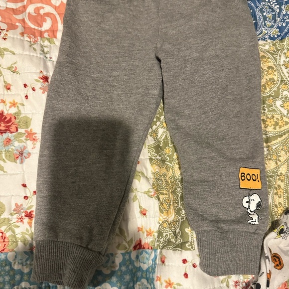 Lot of 4 18 month Halloween Outfits, Mickey, Snoopy Mommys lil Monster Body Suit - Picture 6 of 10